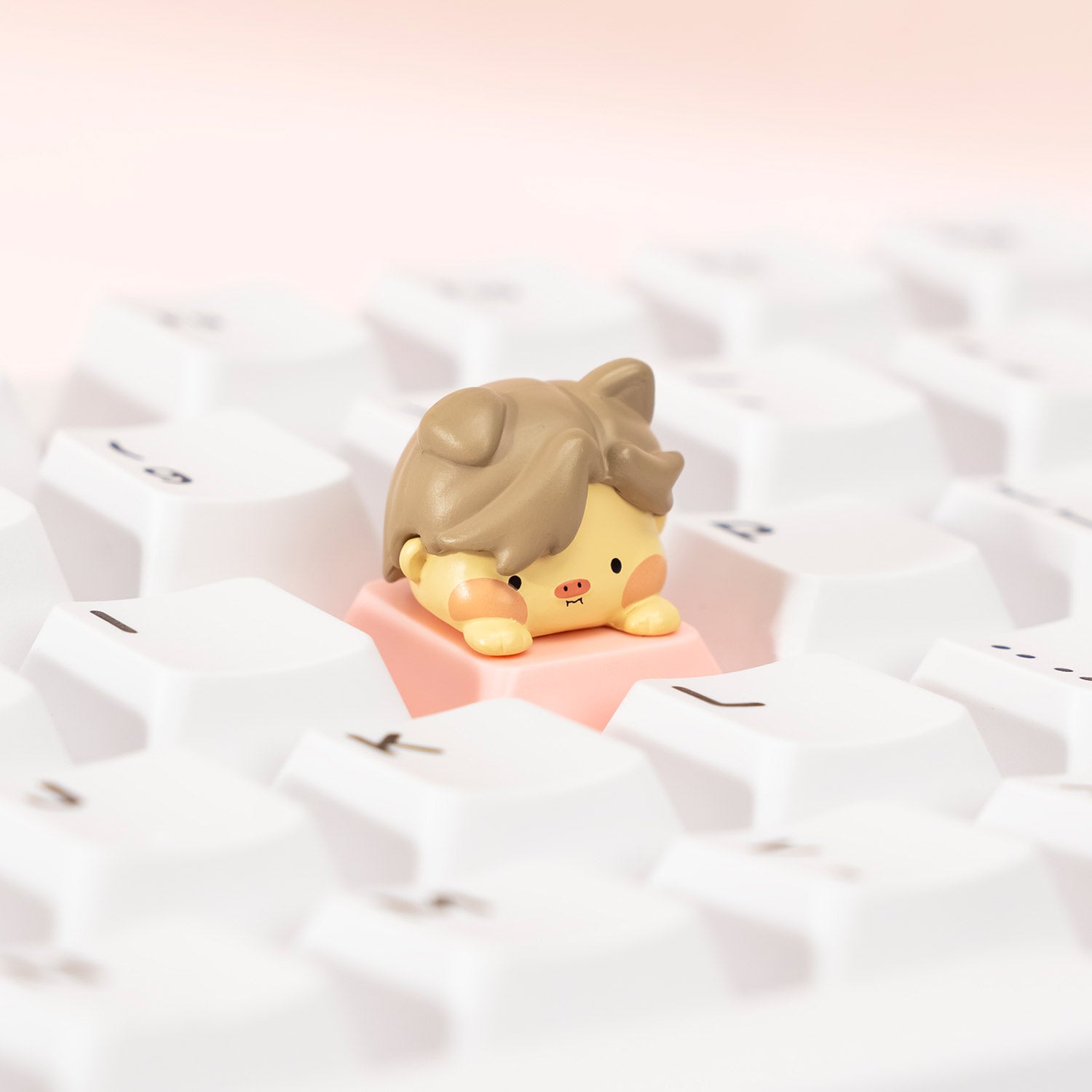 Animal Artisan Keycap × Switch Tester Fragrant Pig on the Keyboard