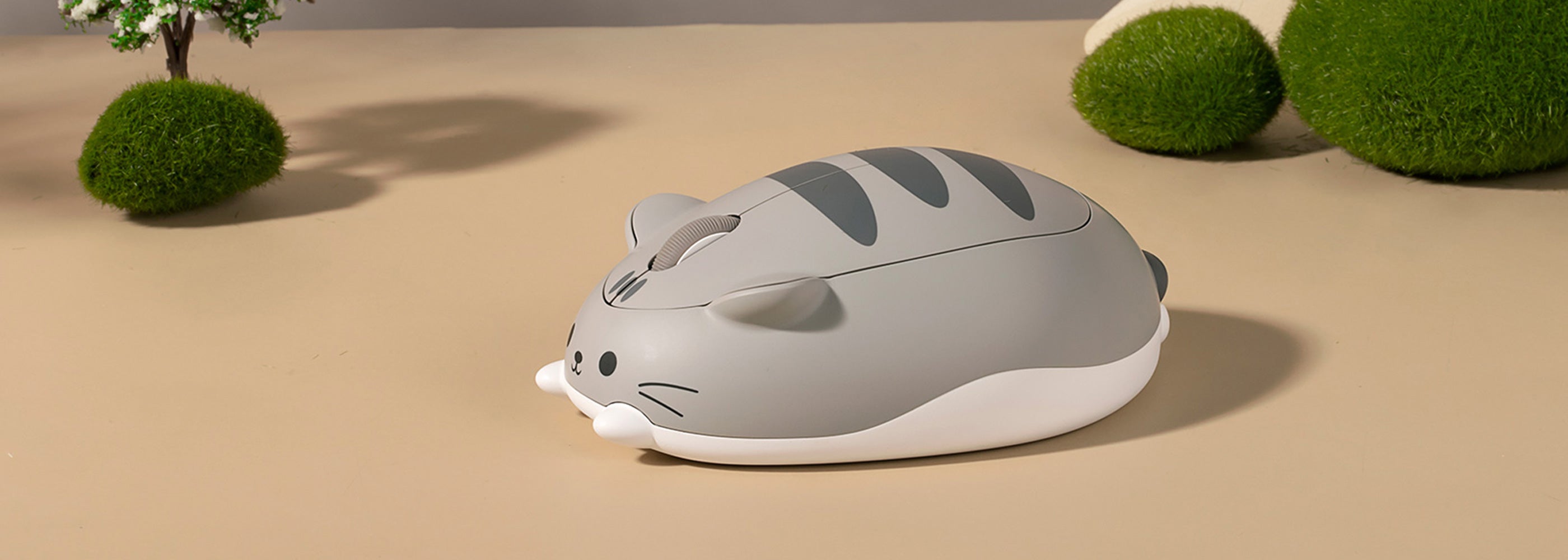 Akko Cat Theme Mouse Gray MIMO on the Desk