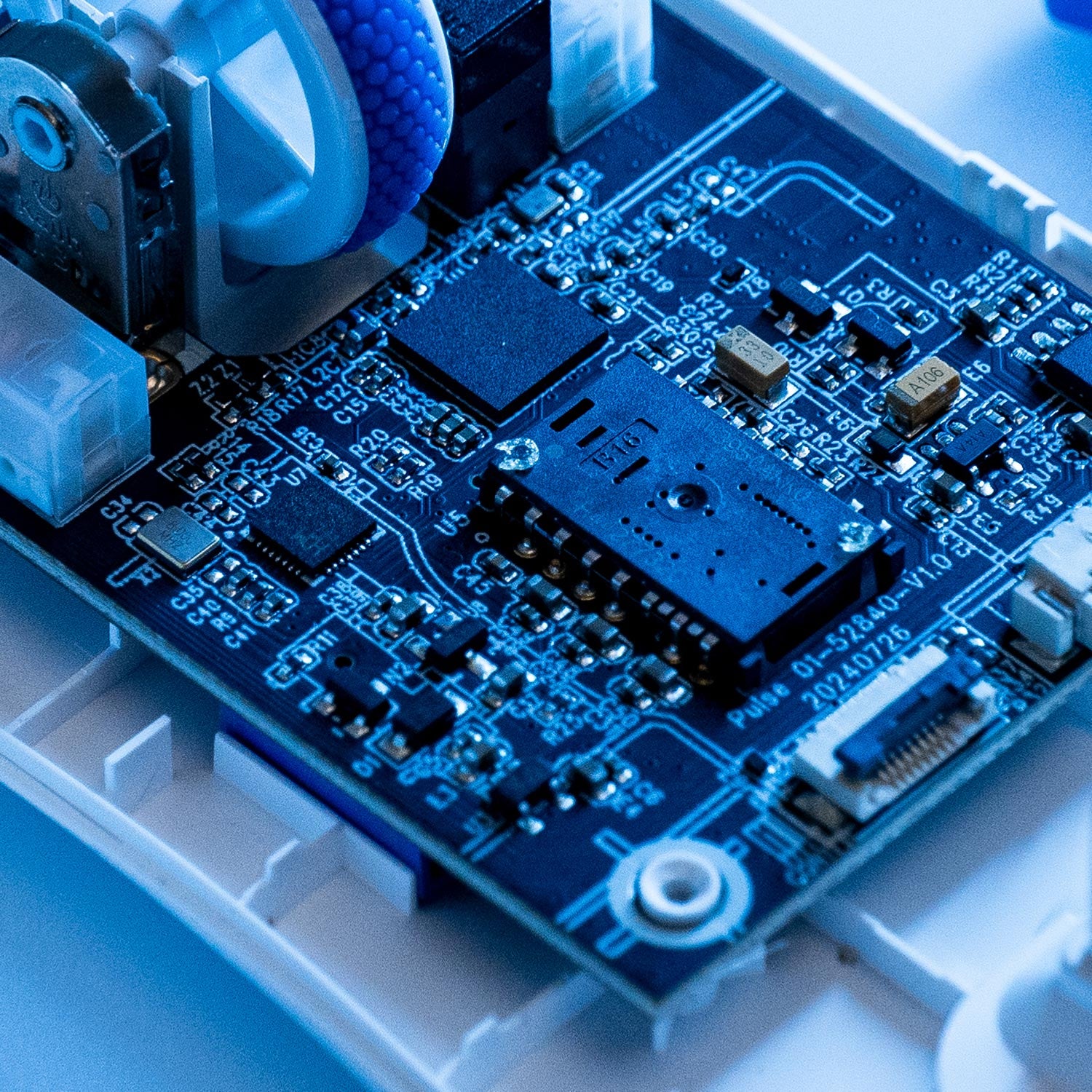 PAW3950 Sensor of Akko Pulse 01 Gaming Mouse
