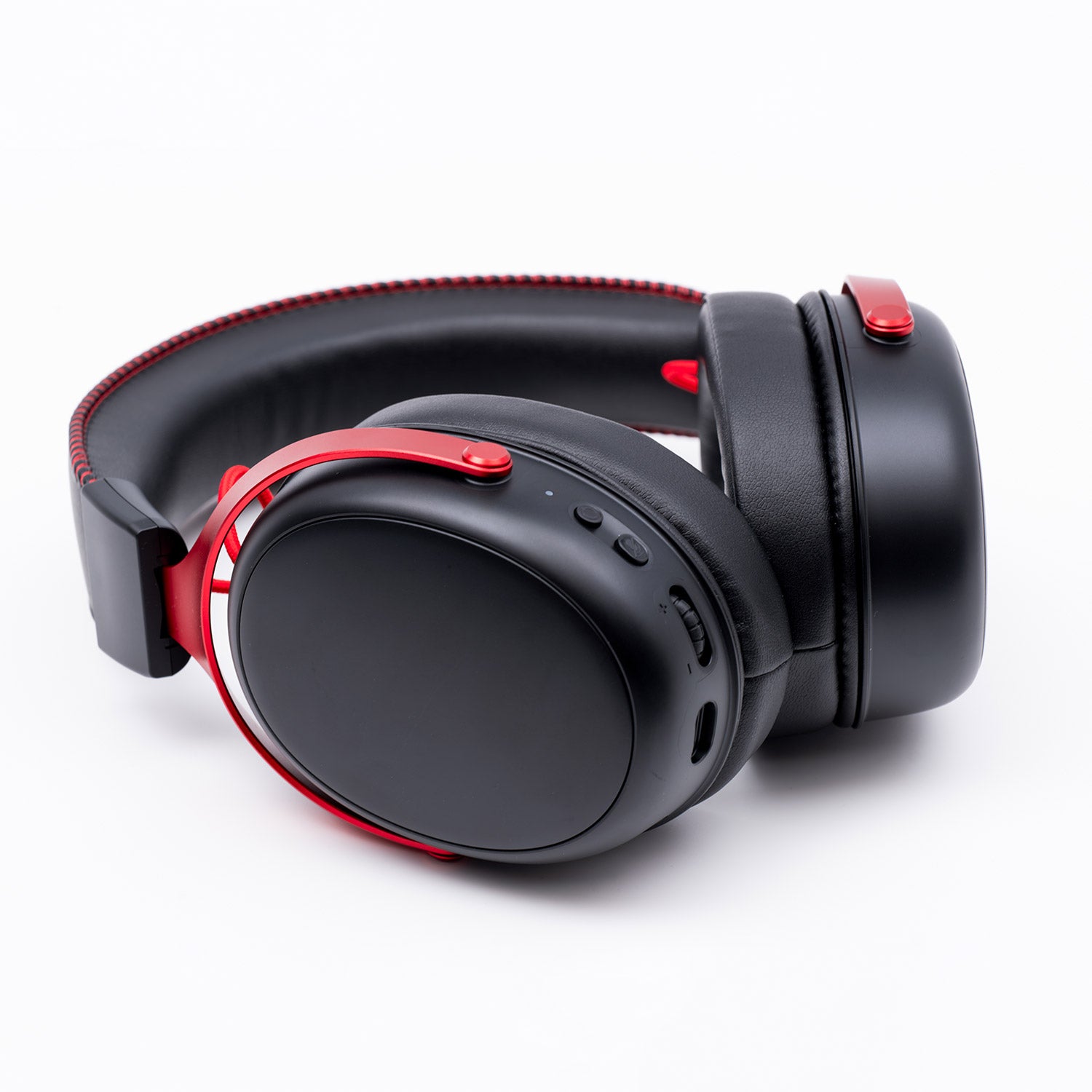 Akko Verge S9 Ultra Gaming Headset Black Red Side Details