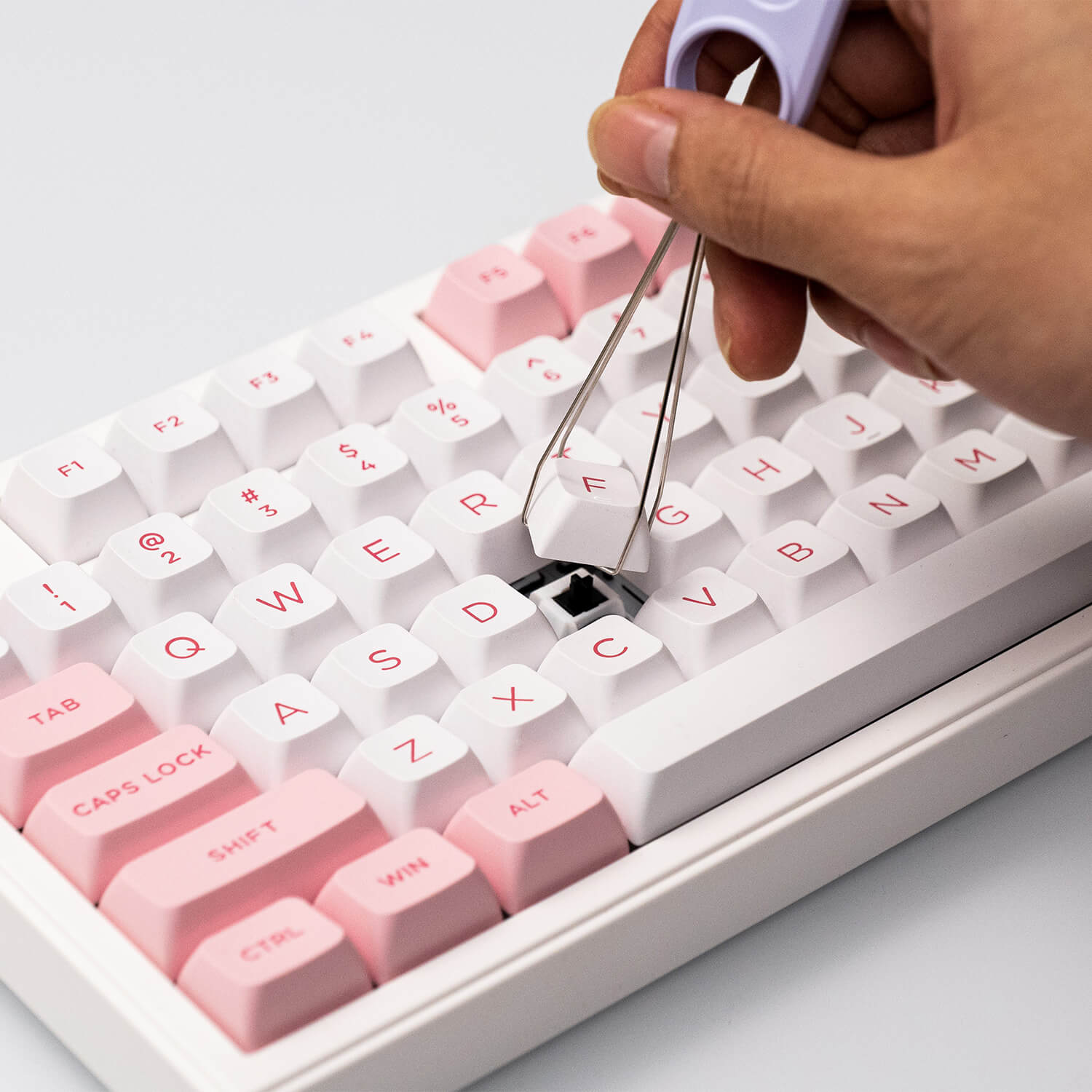 Pull Straight Up the Keycap Puller