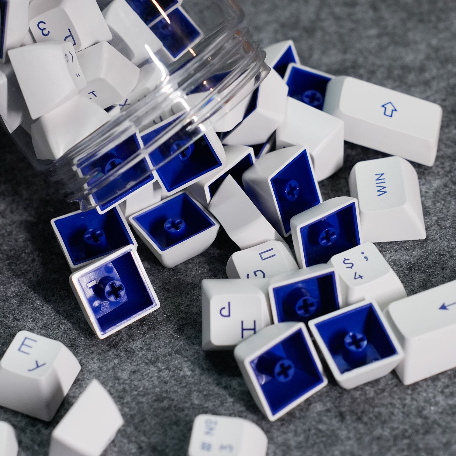 Akko Blue on White Keycap Set (68-key) Details