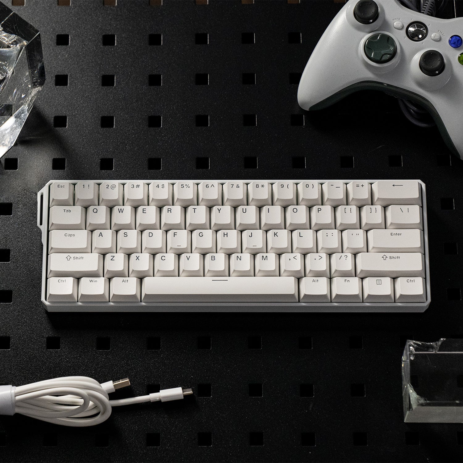 White FUN60 Ultra TMR/HE Magentic Keyboard