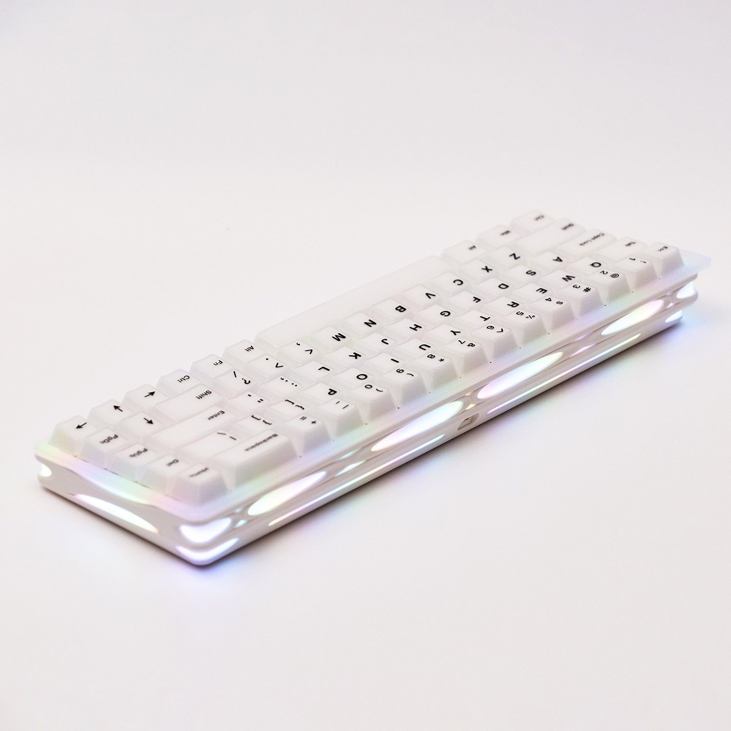 Iridescent Verve68 HE keyboard on a white background