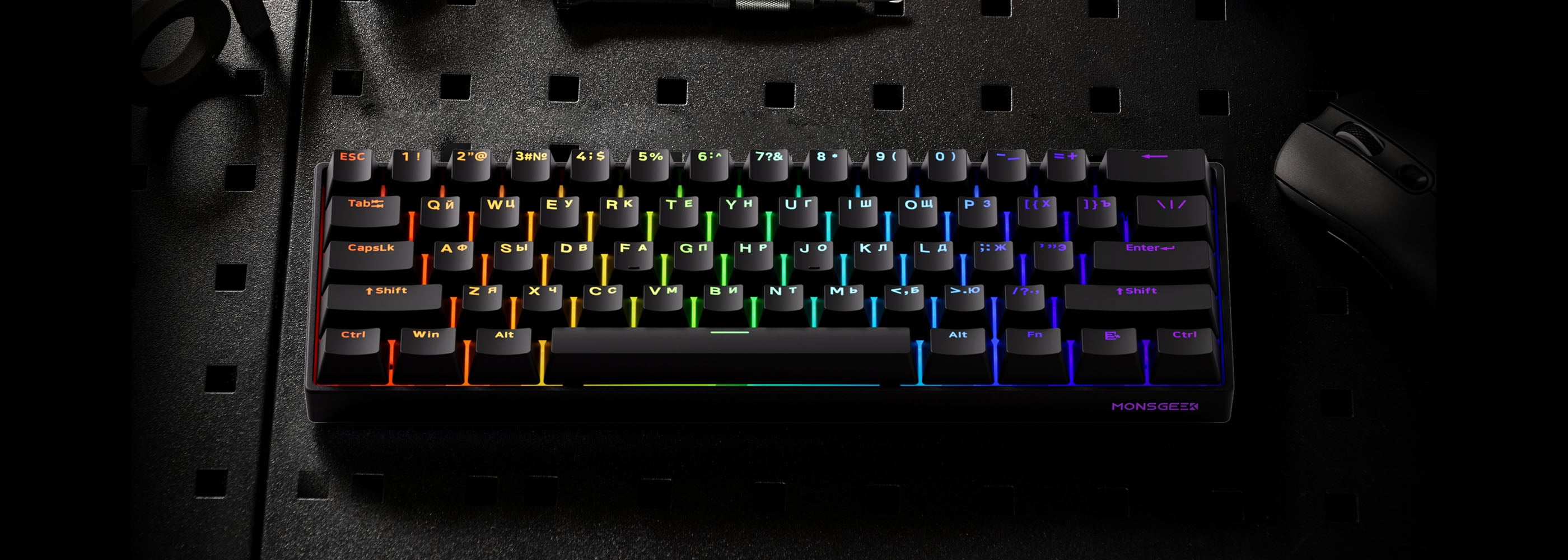 Akko Shine-Through Black Cyrillic Keycap Set (61-key) Install on the Keyboard