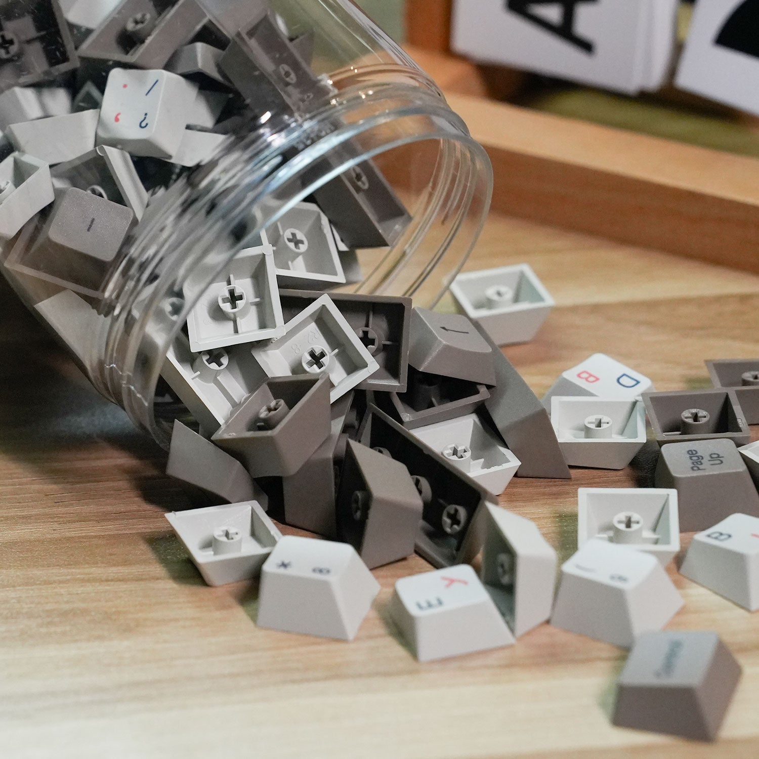 Akko Steam Engine Cyrillic Keycap Set (108-key) Details