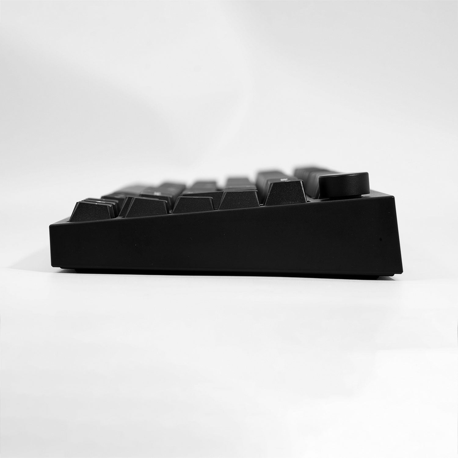Akko Black & Silver 5075 V5 ISO Mechanical Keyboard Side Details