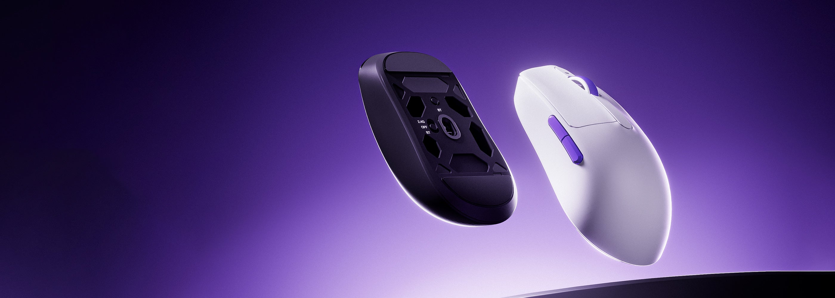 Akko Dash Gaming Mouse Black and White