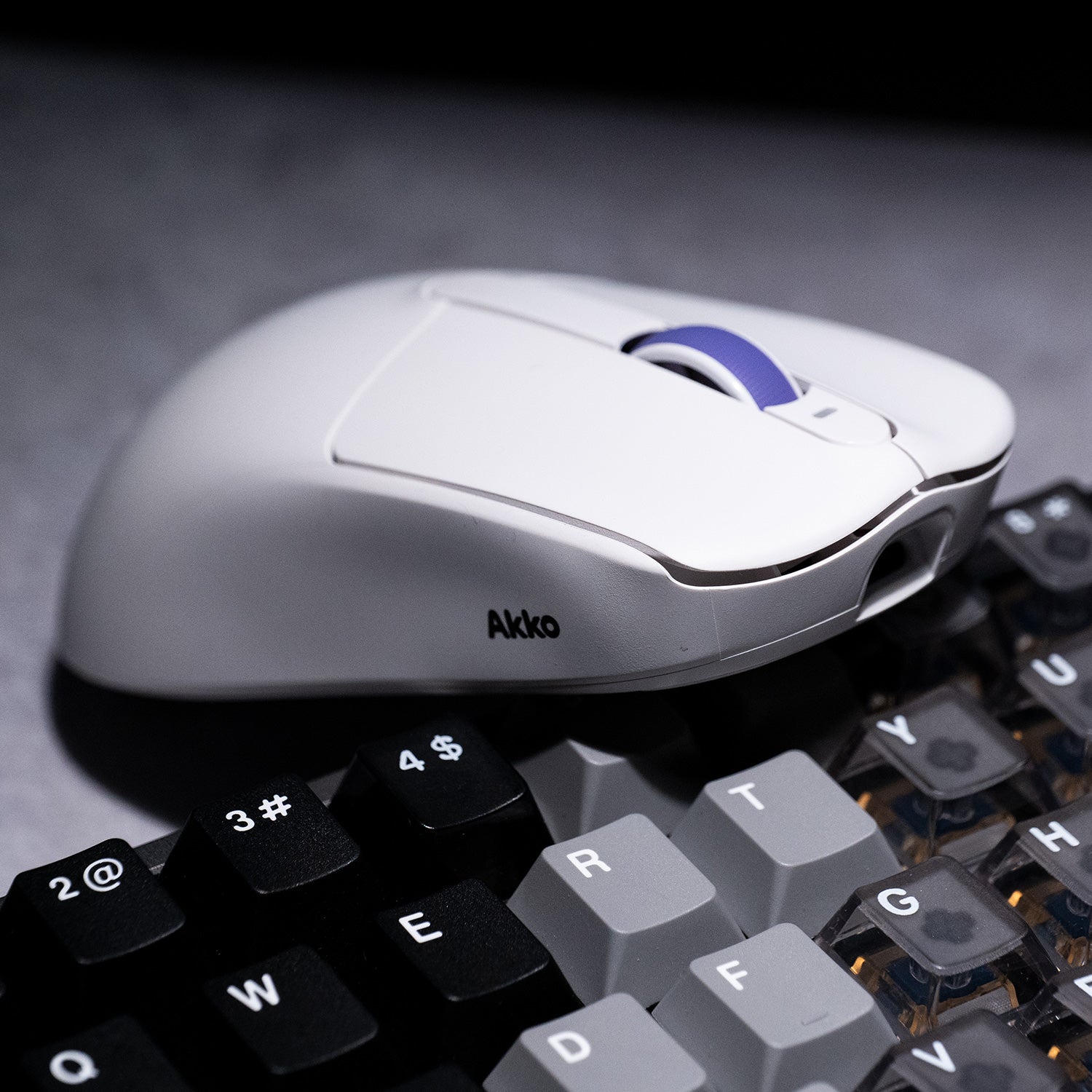 Akko Dash Gaming Mouse Side Details