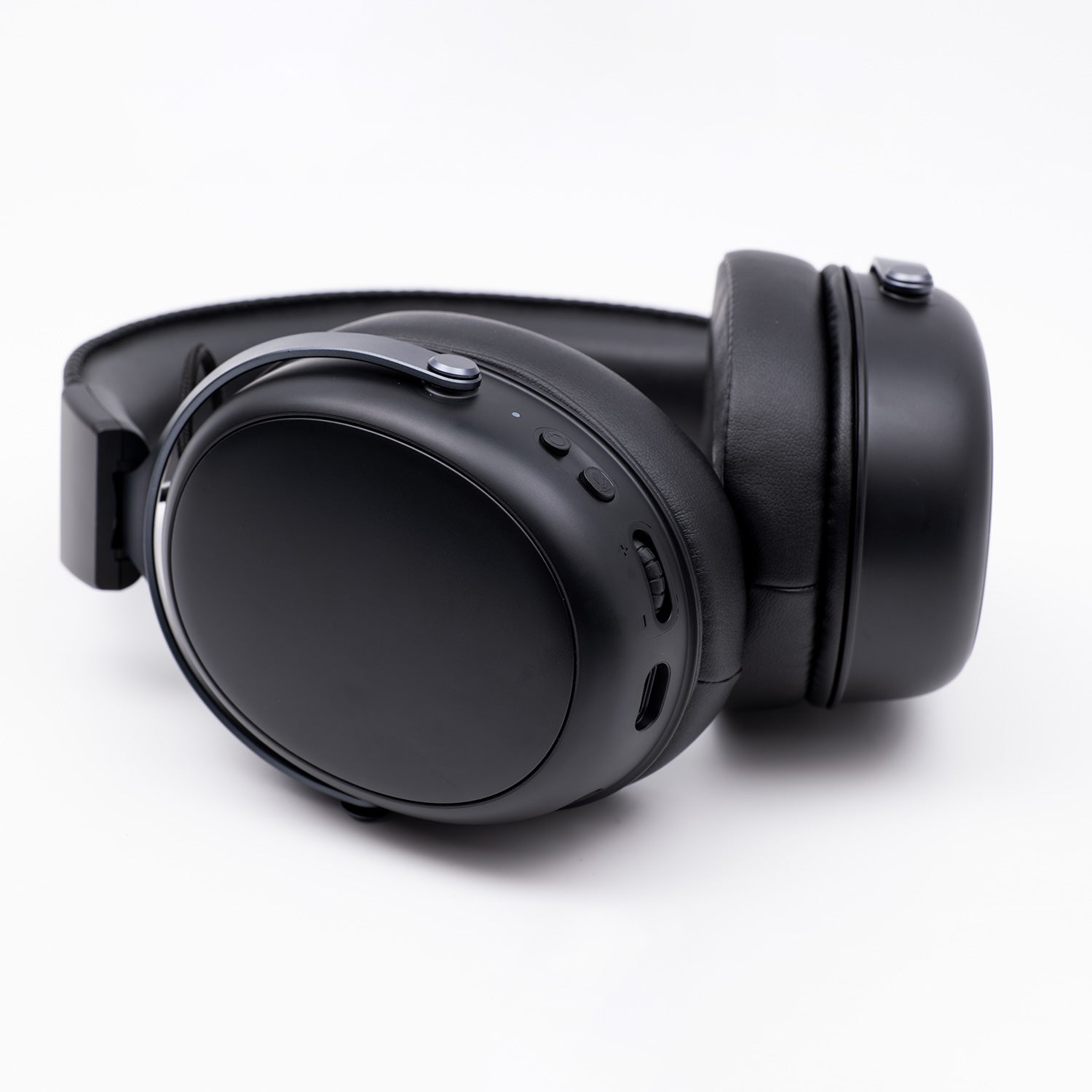 Akko Verge S9 Ultra Gaming Headset Black Side Details