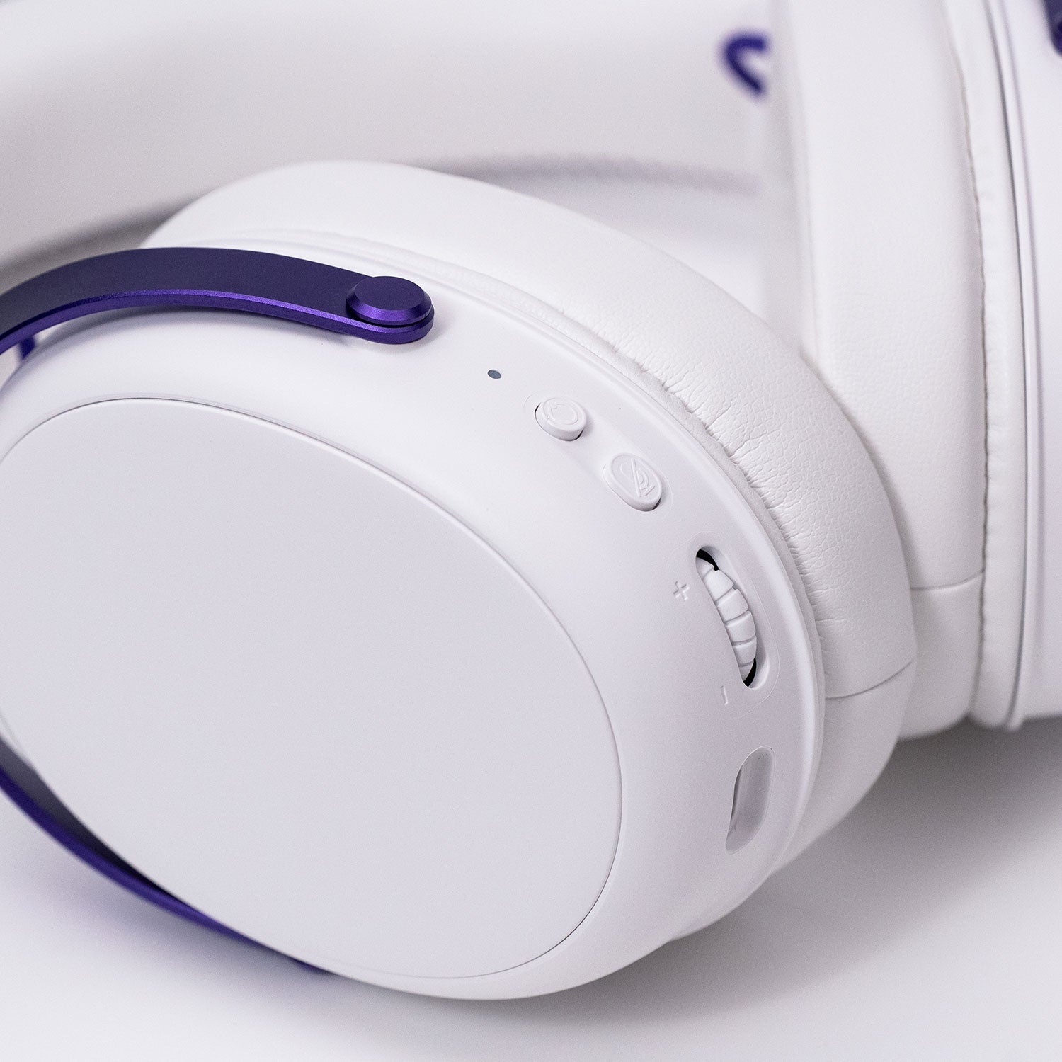 Akko Verge S9 Ultra Gaming Headset White Details