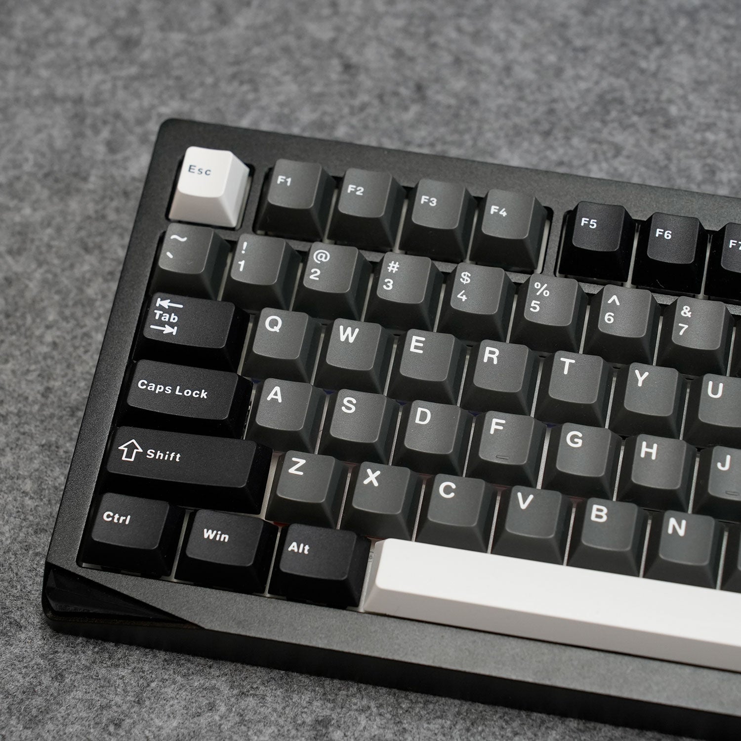 Akko Gem 02 VIA Custom Mechanical Keyboard Black Silver Left Details